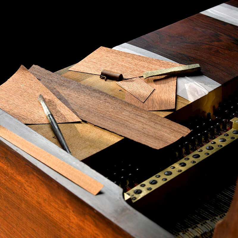 Piano et pièces de restauration